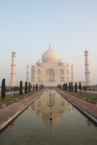 Taj Mahal perspective grandeur