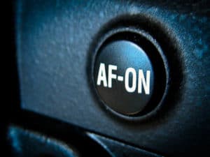 Bouton AF-ON Nikon. Mise au point bouton arrière. Back button focusing.