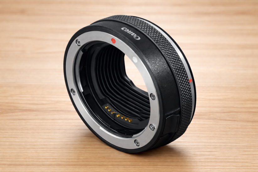 Adaptateur Canon pour appareil photo hybride. Convertir objectifs reflex sur hybride. Accessoire Canon pour photographes en 2026.