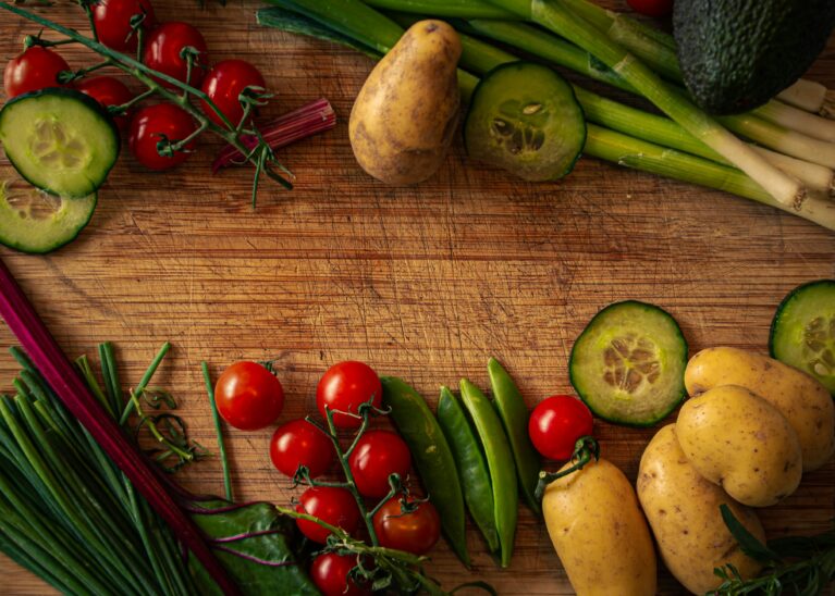Photo culinaire en plongée totale (flat lay) vue de dessus