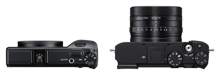 Ricoh GR IV et Sony RX1R III côte à côte (comparaison de taille)
